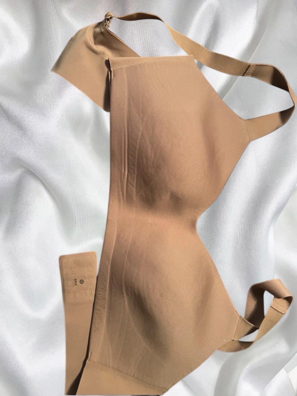 lululemon athletica Nude/Tan Seamless Wireless Bra